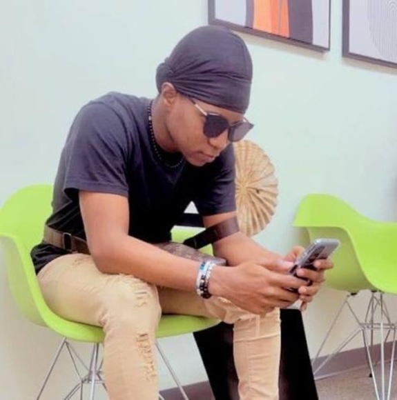 Meet your Posher, Wing's - Picture 1 of 1